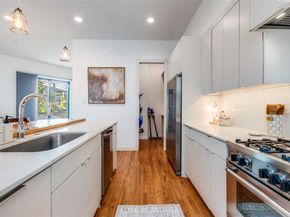 4608  Coles Manor Place  201, Dallas Texas 75204