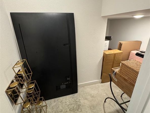 4608  Coles Manor Place  201, Dallas Texas 75204