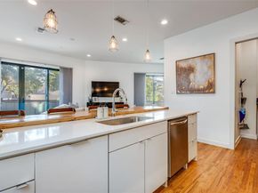4608  Coles Manor Place  201, Dallas Texas 75204