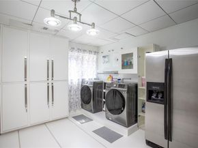 1806  Old Oak Drive , Arlington Texas 76012