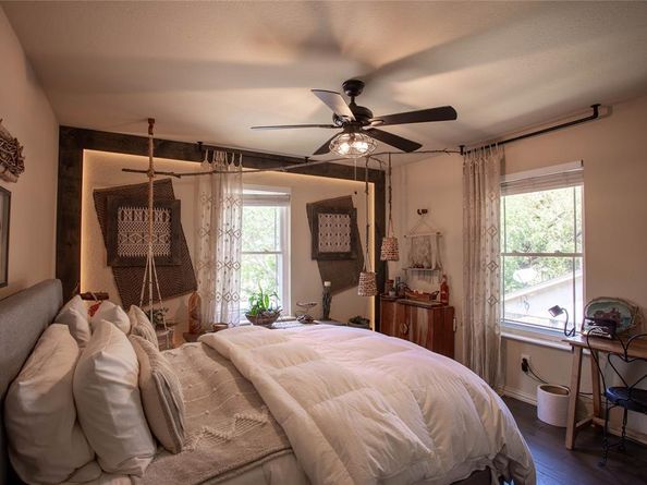 1806  Old Oak Drive , Arlington Texas 76012