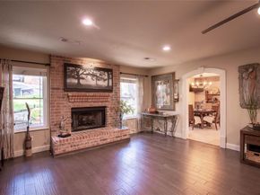 1806  Old Oak Drive , Arlington Texas 76012