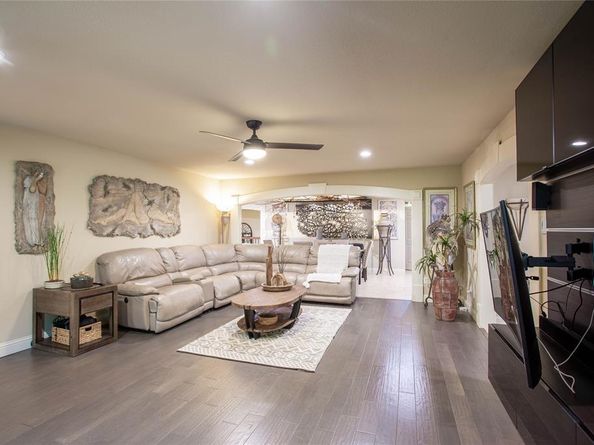 1806  Old Oak Drive , Arlington Texas 76012