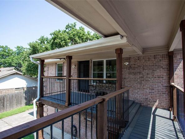 1806  Old Oak Drive , Arlington Texas 76012