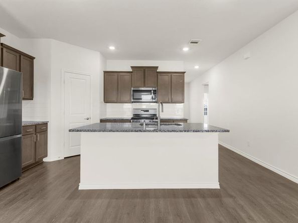 1100  Western Way , Princeton Texas 75407