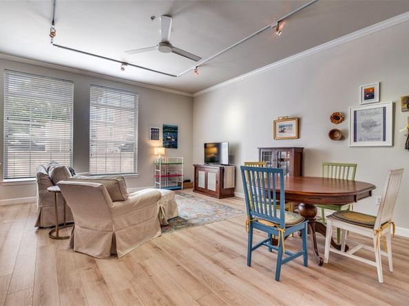 2305  Worthington Street  104, Dallas Texas 75204