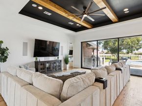 800  Round Hill Road , Fort Worth Texas 76131