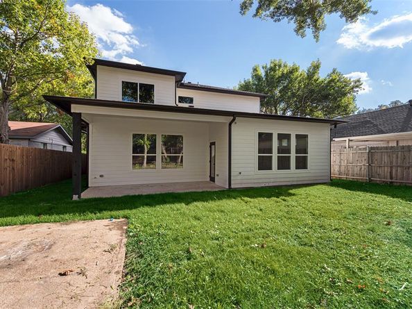 1623  Lansford Avenue , Dallas Texas 75224