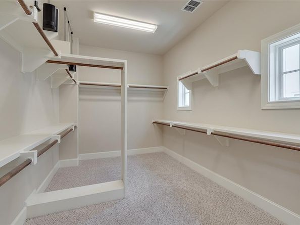 2160  Helsminster Drive , Dallas Texas 75201