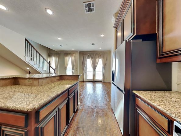 4037  Winsor Drive , Farmers Branch Texas 75244