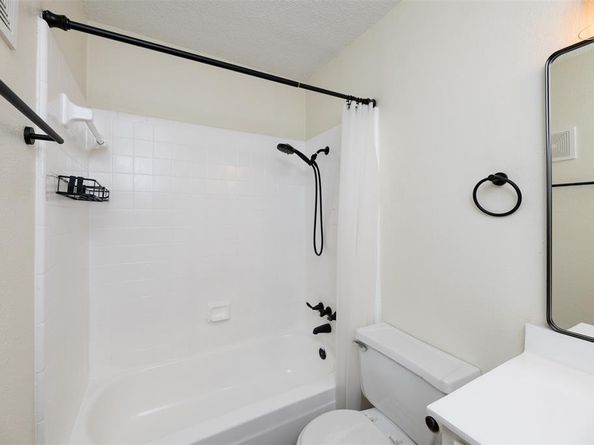 4748  Old Bent Tree Lane  1601, Dallas Texas 75287