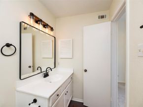 4748  Old Bent Tree Lane  1601, Dallas Texas 75287