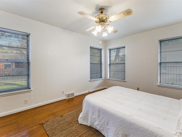 9735  Cloister Drive , Dallas Texas 75228