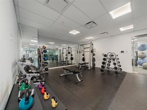 3130 N Harwood Street  3202, Dallas Texas 75201