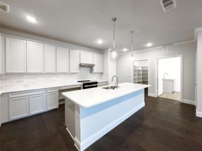 651 N Watters Road  4202, Allen Texas 75013