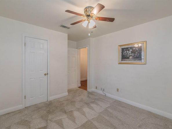 5828  Westcrest Drive W, Edgecliff Village Texas 76134