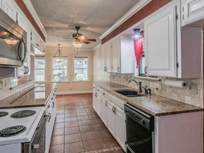 5828  Westcrest Drive W, Edgecliff Village Texas 76134