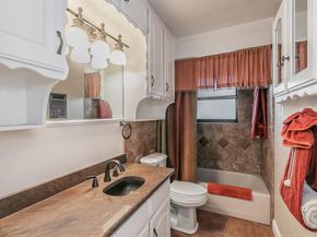 5828  Westcrest Drive W, Edgecliff Village Texas 76134