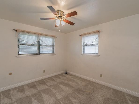 5828  Westcrest Drive W, Edgecliff Village Texas 76134