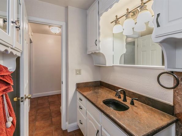 5828  Westcrest Drive W, Edgecliff Village Texas 76134