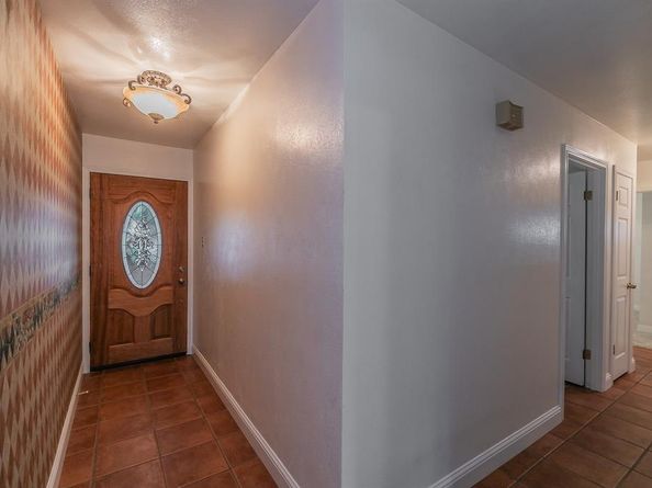 5828  Westcrest Drive W, Edgecliff Village Texas 76134