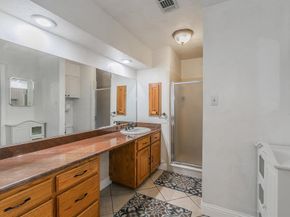 5828  Westcrest Drive W, Edgecliff Village Texas 76134