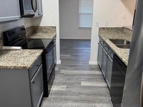 2118  Prairie Creek Trail , Garland Texas 75040