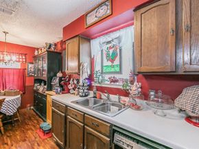 820  lake view Ridge , White Settlement Texas 76108