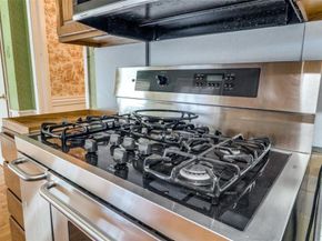 10060  San Lorenzo Drive , Dallas Texas 75228
