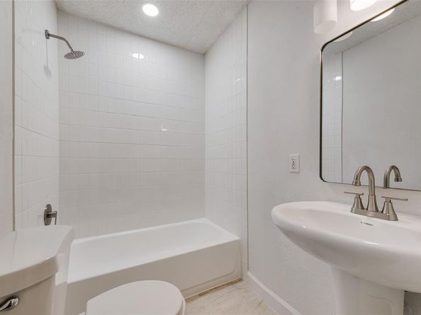 2226  Cartwright Street , Irving Texas 75062