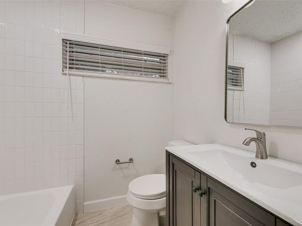 2226  Cartwright Street , Irving Texas 75062