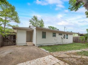 2226  Cartwright Street , Irving Texas 75062