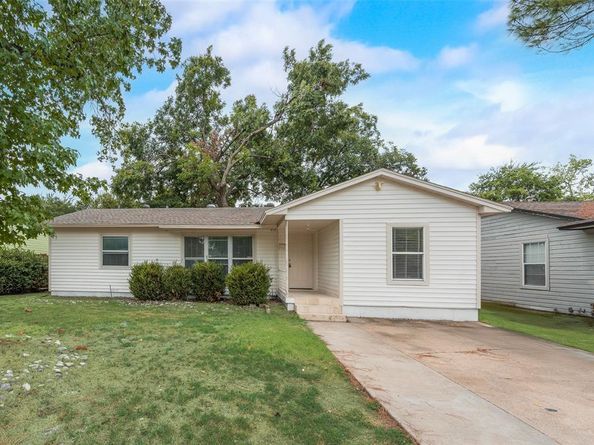 2226  Cartwright Street , Irving Texas 75062