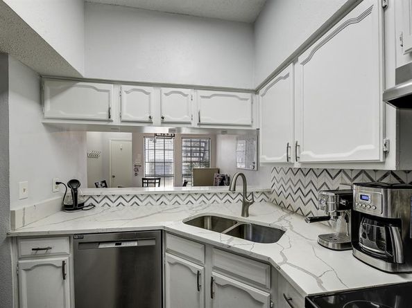 3101  Townbluff Place  814, Plano Texas 75075