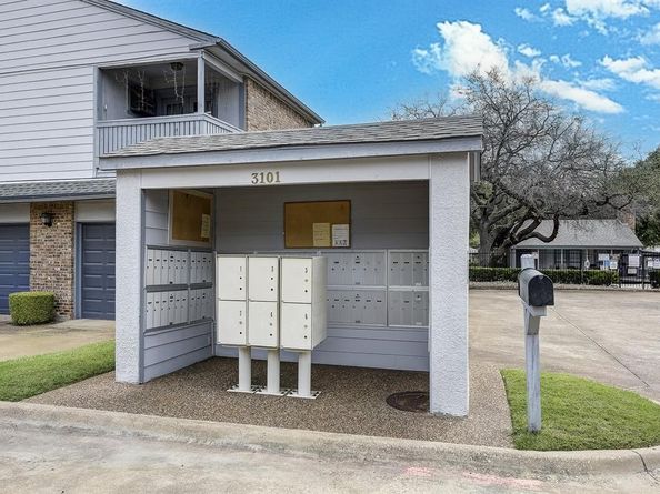 3101  Townbluff Place  814, Plano Texas 75075