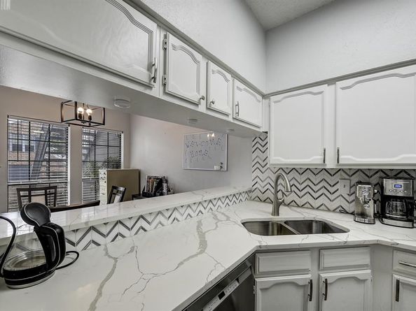 3101  Townbluff Place  814, Plano Texas 75075