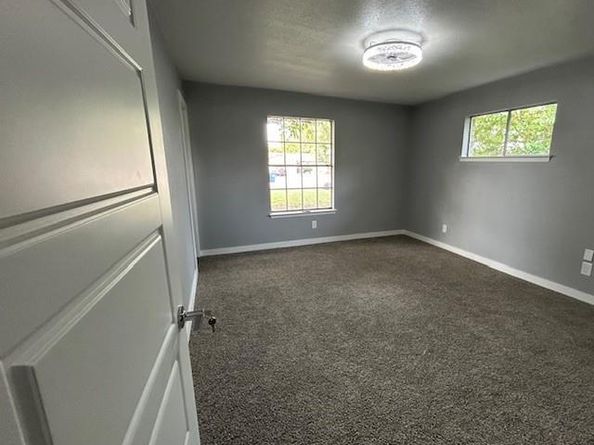 1513  Oakbrook Court , Lancaster Texas 75134