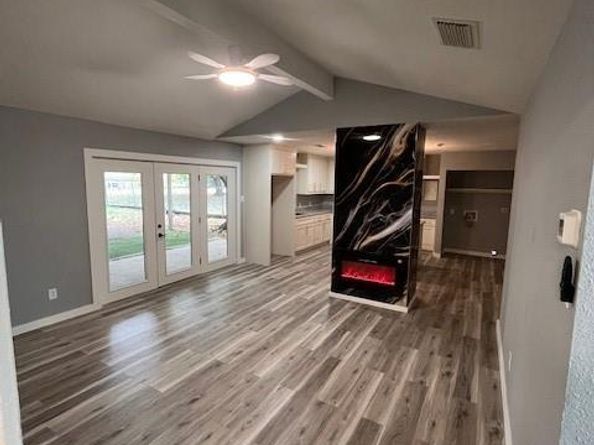 1513  Oakbrook Court , Lancaster Texas 75134