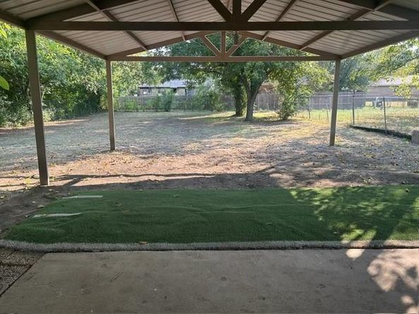 1513  Oakbrook Court , Lancaster Texas 75134