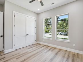 705  Ross Trail , Arlington Texas 76012