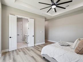 705  Ross Trail , Arlington Texas 76012