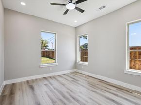 705  Ross Trail , Arlington Texas 76012