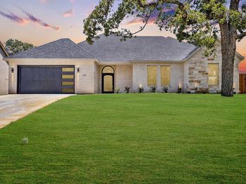705  Ross Trail 