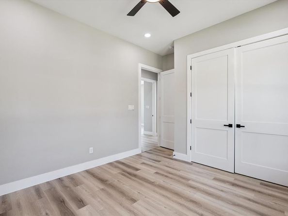 705  Ross Trail , Arlington Texas 76012