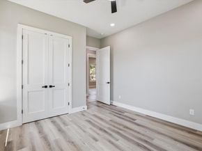 705  Ross Trail , Arlington Texas 76012