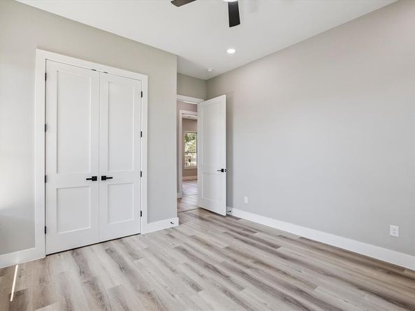 705  Ross Trail , Arlington Texas 76012