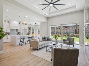 705  Ross Trail , Arlington Texas 76012