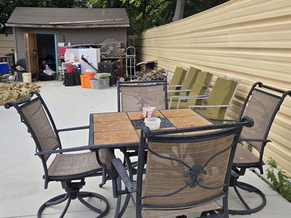 722  Atlanta Street , Fort Worth Texas 76104