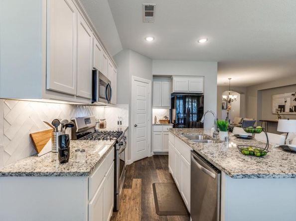 716  Esk Avenue , Celina Texas 75009