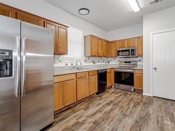 505  Blueberry Hill Lane , Mansfield Texas 76063
